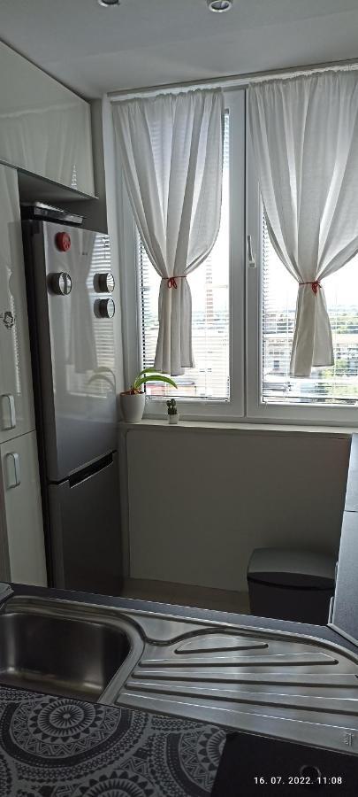 Apartment Travel Hub *** Varaždin Екстериор снимка